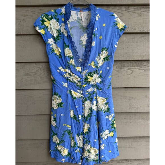 Free People Floral Lace Trim Dress 🌸 Size 8 Blue Button Front Boho Fit & Flare - Picture 1 of 10